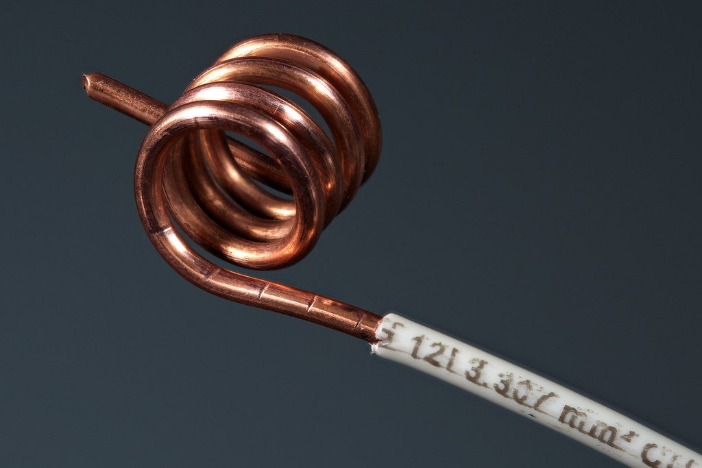 سیم پیچ مسی رنگی گرم و طبیعی